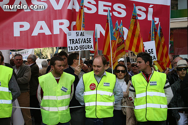 Cientos de miles de personas se manifiestan en Murcia a favor del trasvase - 26