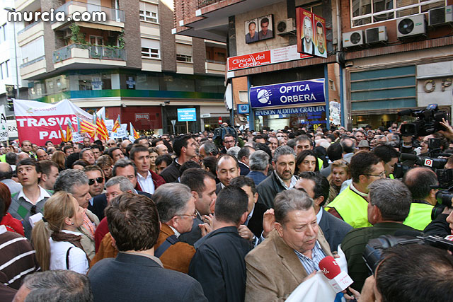 Cientos de miles de personas se manifiestan en Murcia a favor del trasvase - 75