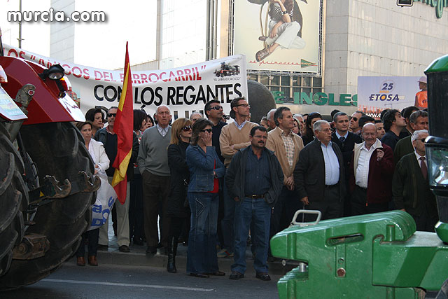 Cientos de miles de personas se manifiestan en Murcia a favor del trasvase - 127