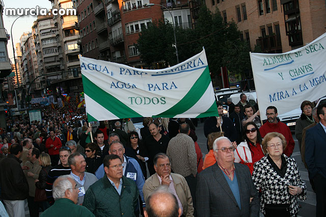 Cientos de miles de personas se manifiestan en Murcia a favor del trasvase - 161