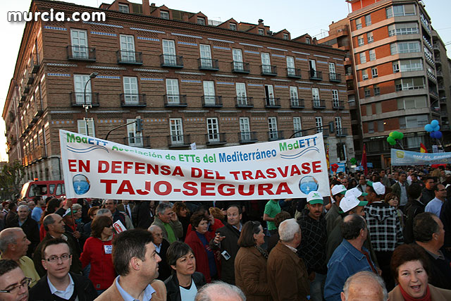 Cientos de miles de personas se manifiestan en Murcia a favor del trasvase - 167
