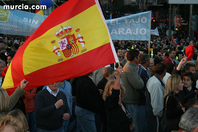 Cientos de miles de personas se manifiestan en Murcia a favor del trasvase - 169