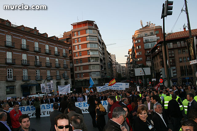 Cientos de miles de personas se manifiestan en Murcia a favor del trasvase - 177