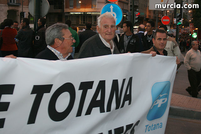 Cientos de miles de personas se manifiestan en Murcia a favor del trasvase - 272