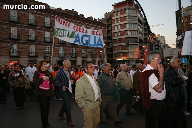 Cientos de miles de personas se manifiestan en Murcia a favor del trasvase - 274