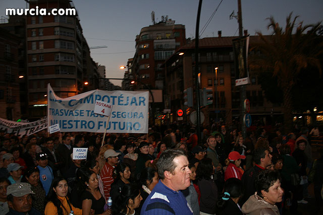 Cientos de miles de personas se manifiestan en Murcia a favor del trasvase - 289