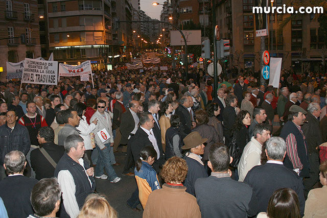 Cientos de miles de personas se manifiestan en Murcia a favor del trasvase - 290