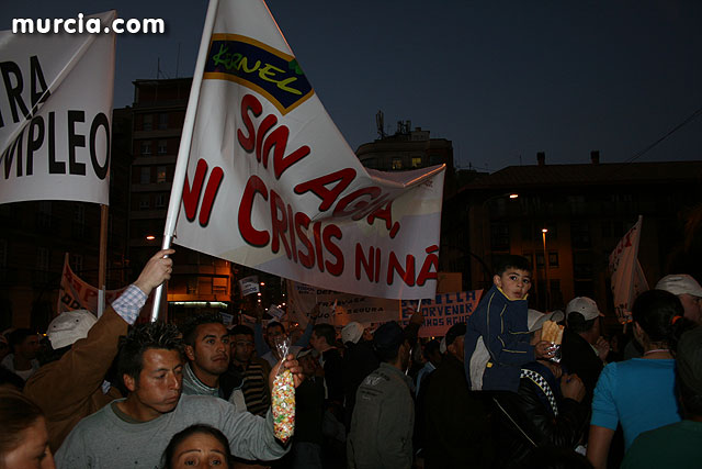 Cientos de miles de personas se manifiestan en Murcia a favor del trasvase - 298