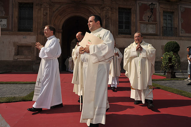 Toma de posesin del nuevo obispo de la dicesis de Cartagena, Jos Manuel Lorca Planes, en la Catedral de Murcia - 82
