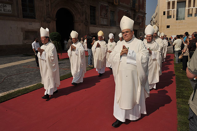 Toma de posesin del nuevo obispo de la dicesis de Cartagena, Jos Manuel Lorca Planes, en la Catedral de Murcia - 91