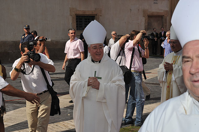Toma de posesin del nuevo obispo de la dicesis de Cartagena, Jos Manuel Lorca Planes, en la Catedral de Murcia - 96
