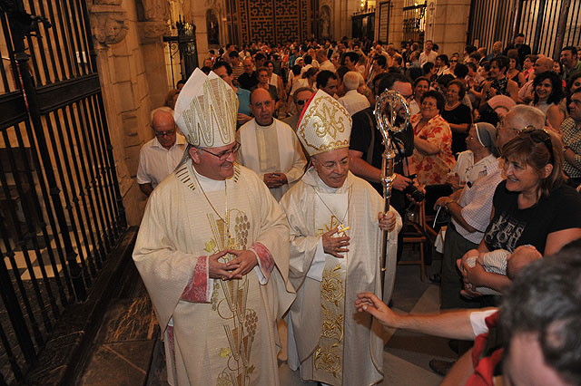 Toma de posesin del nuevo obispo de la dicesis de Cartagena, Jos Manuel Lorca Planes, en la Catedral de Murcia - 202