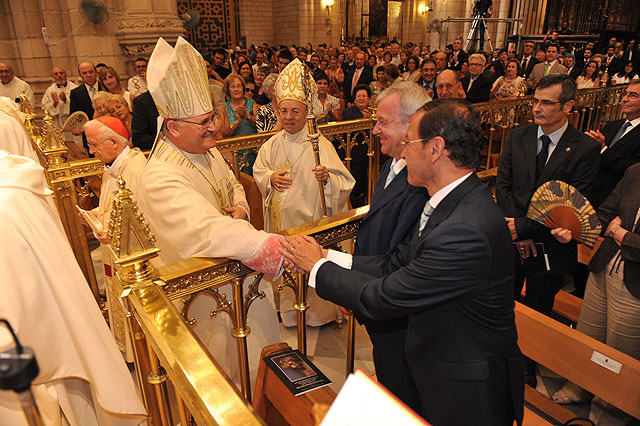 Toma de posesin del nuevo obispo de la dicesis de Cartagena, Jos Manuel Lorca Planes, en la Catedral de Murcia - 216