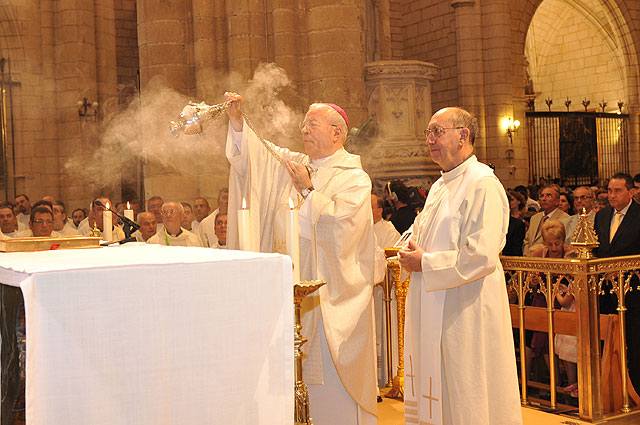 Toma de posesin del nuevo obispo de la dicesis de Cartagena, Jos Manuel Lorca Planes, en la Catedral de Murcia - 230
