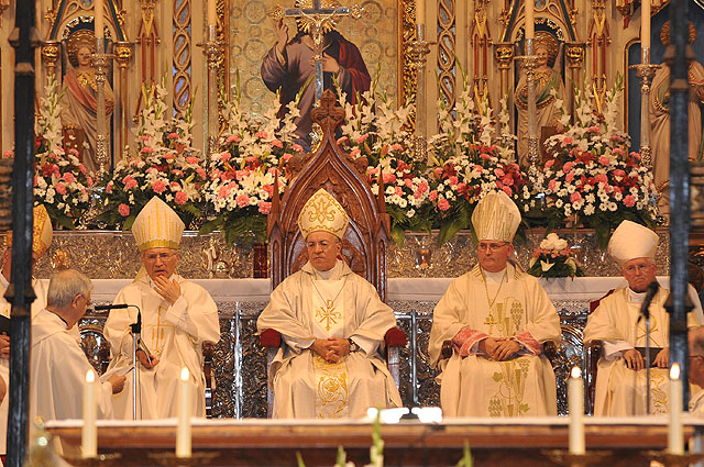 Toma de posesin del nuevo obispo de la dicesis de Cartagena, Jos Manuel Lorca Planes, en la Catedral de Murcia - 236
