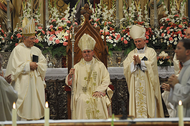 Toma de posesin del nuevo obispo de la dicesis de Cartagena, Jos Manuel Lorca Planes, en la Catedral de Murcia - 257