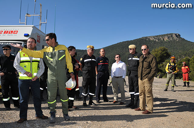 Doscientos efectivos en Sierra Espuña participaron en un simulacro de incendio - 17