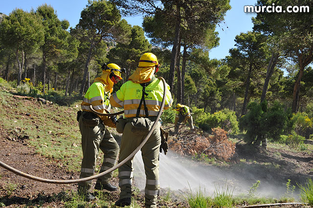Doscientos efectivos en Sierra Espuña participaron en un simulacro de incendio - 90