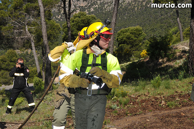 Doscientos efectivos en Sierra Espuña participaron en un simulacro de incendio - 117
