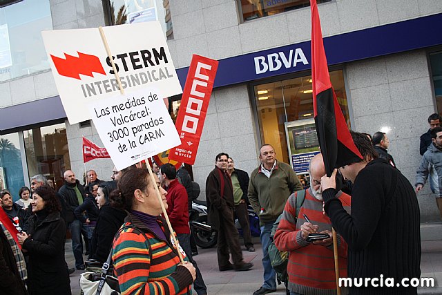 Cerca de 40.000 personas vuelven a manifestar en Murcia su rechazo al “Tijeretazo” de Valcrcel y al preacuerdo al que han llegado algunas organizaciones y la Administracin regional - 5