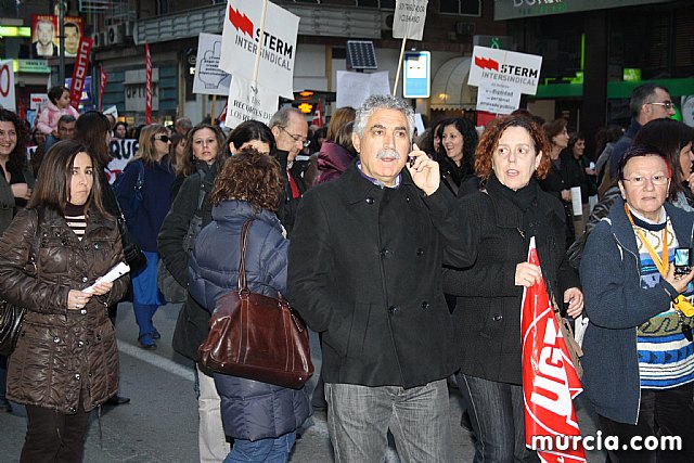 Cerca de 40.000 personas vuelven a manifestar en Murcia su rechazo al “Tijeretazo” de Valcrcel y al preacuerdo al que han llegado algunas organizaciones y la Administracin regional - 104