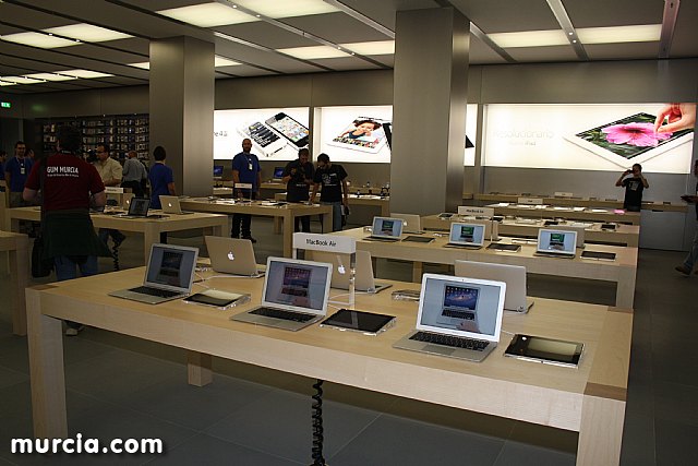 Apple Store. Nueva Condomina. Murcia - 14