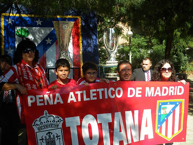 La Peña Atltico de Madrid de Totana particip en el Da de las Peñas 2010 - 27