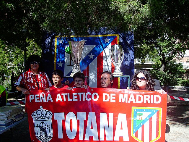 La Peña Atltico de Madrid de Totana particip en el Da de las Peñas 2010 - 44