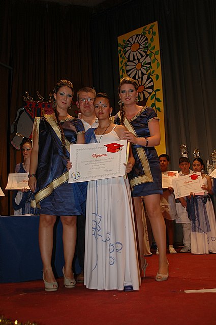 Colegio Reina Sofa. Graduaciones 2011 - 230