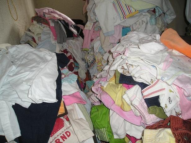La ONG Anike Voluntarios entrega en el Congo 170 kilos de ropa para bebs - 6