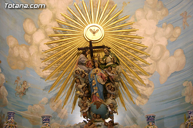 Procesin Virgen de Lourdes y bendicin del retablo - 26