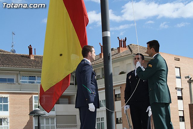 Misa da del Pilar y acto institucional de homenaje a la bandera de Espaa - 2010 - 12