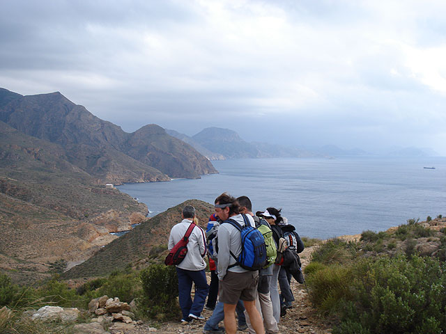El club senderista de Totana realiza una ruta por el Espacio Natural de la Muela-Cabo Tioso - 9