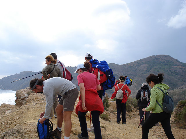 El club senderista de Totana realiza una ruta por el Espacio Natural de la Muela-Cabo Tioso - 13