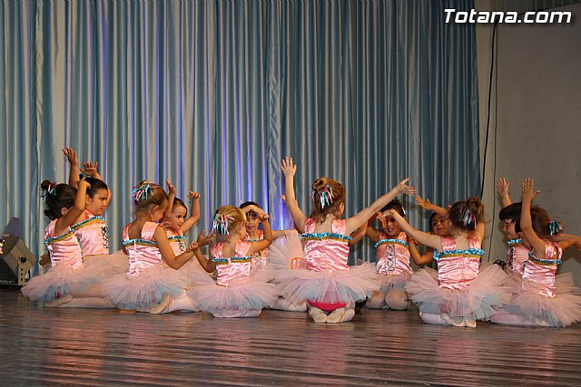 Clausura de la Escuela Deportiva Municipal de Danza 2011 - 14