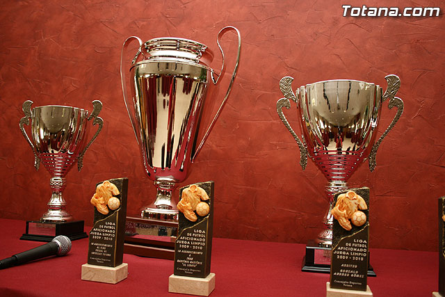 Entrega de trofeos del campeonato local de ftbol de empresas Juega Limpio - 5