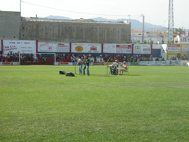 El Valencia C.F. se proclama campen del VI torneo de ftbol Ciudad de Totana - 640