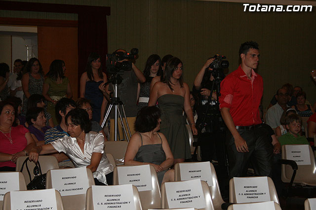 Acto de graduacin de los alumnos del IES Prado Mayor - 2010  - 7