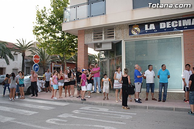 Ex futbolistas visitaron la sede de la Pea Madridista La Dcima  - 34