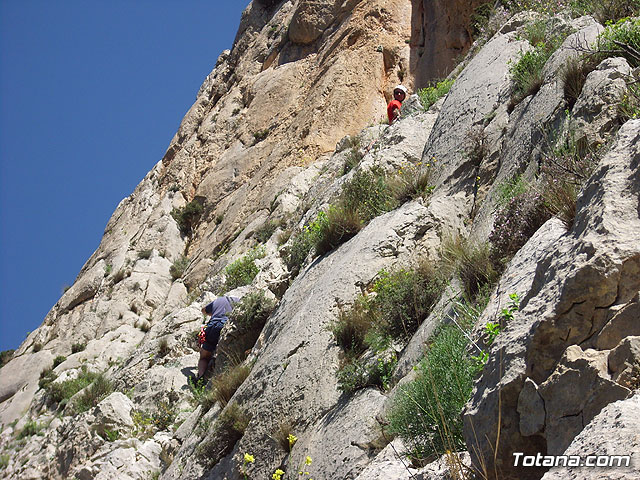 Jornada de escalada pared sur de Leiva - 51