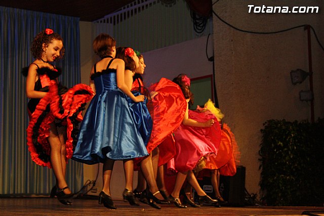 La Escuela de Danza Manoli Cnovas clausura el curso con un espectacular festival - 8