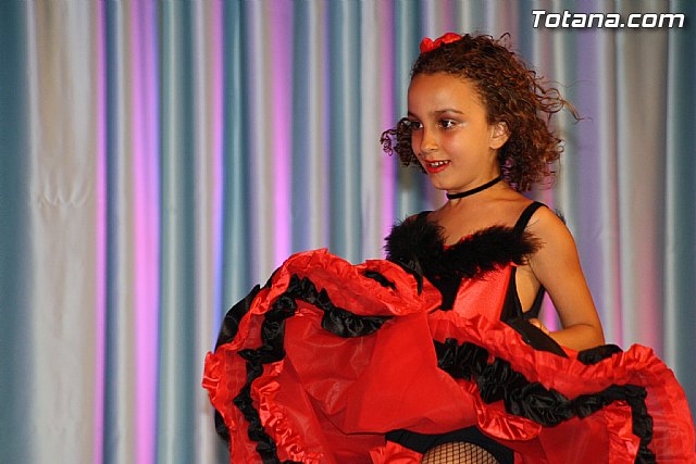La Escuela de Danza Manoli Cnovas clausura el curso con un espectacular festival - 15