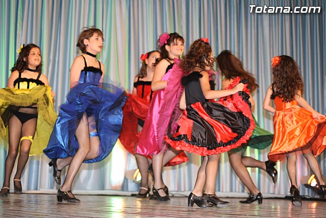 La Escuela de Danza Manoli Cnovas clausura el curso con un espectacular festival - 25