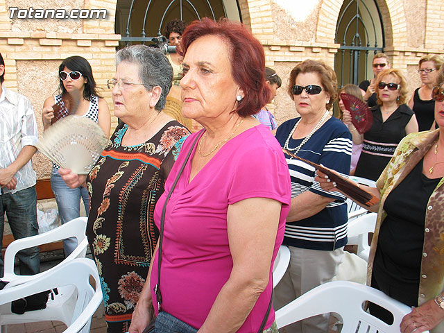 Misa celebrada en honor a la patrona del cementerio municipal 'Nuestra Seora del Carmen' - 2010 - 8