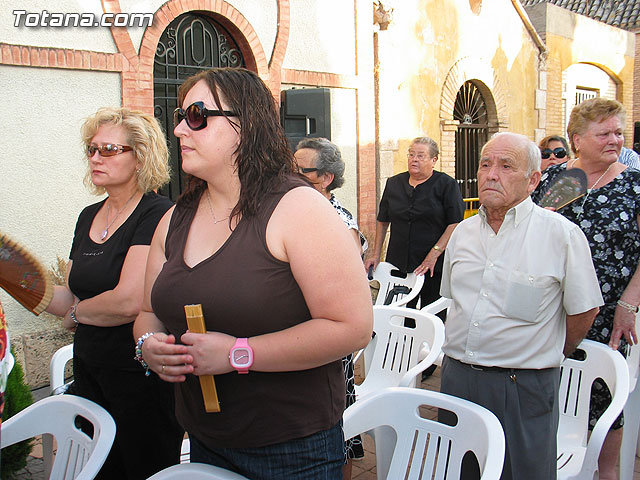 Misa celebrada en honor a la patrona del cementerio municipal 'Nuestra Seora del Carmen' - 2010 - 13