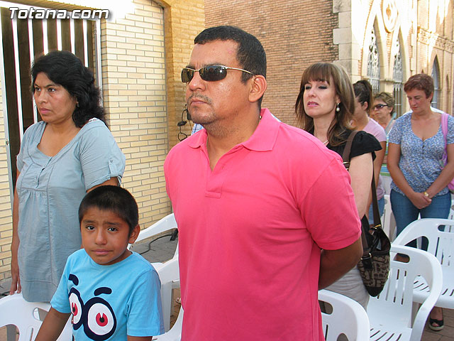 Misa celebrada en honor a la patrona del cementerio municipal 'Nuestra Seora del Carmen' - 2010 - 19