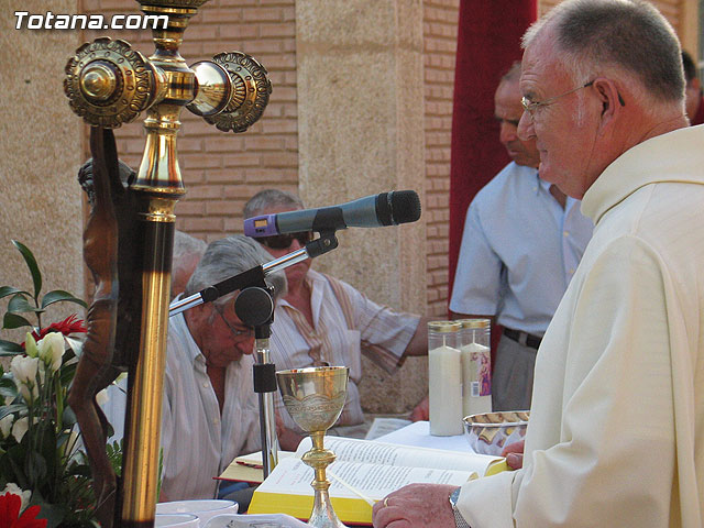 Misa celebrada en honor a la patrona del cementerio municipal 'Nuestra Seora del Carmen' - 2010 - 31