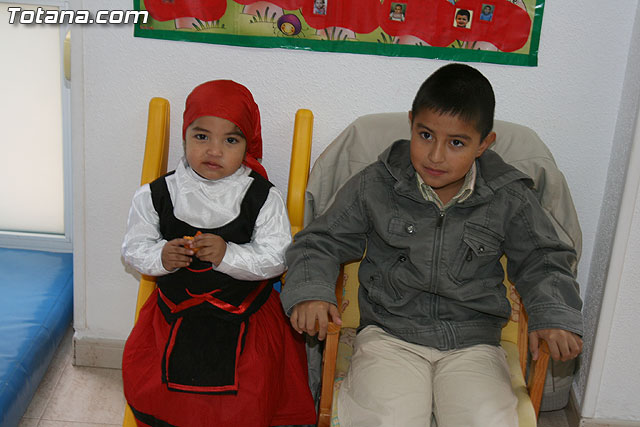 Navidad en la escuela infantil Clara Campoamor 2009 - 36
