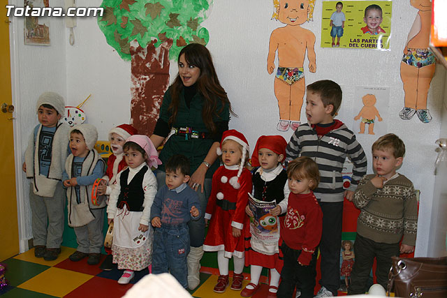 Navidad en la escuela infantil Clara Campoamor 2009 - 63