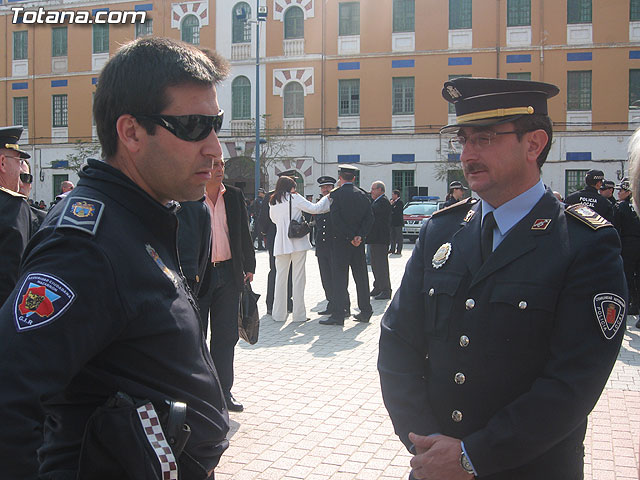 Valcrcel entrega a los ayuntamientos los vehculos para las Unidades Especiales de Seguridad Ciudadana - 6